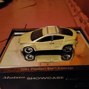 Maisto (Tonka) Showcase Collection 2001 Pontiac Rev Concept